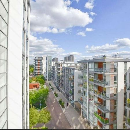 New Stylish 1 Bedroom Flat Stunning Balcony Views Brentford Luaran gambar